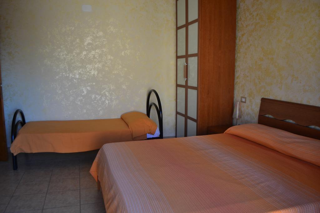 Sa Marina Bed & Breakfast La Caletta Eksteriør bilde